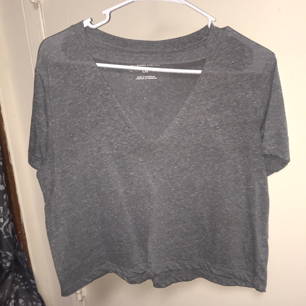 crop top with cutout!